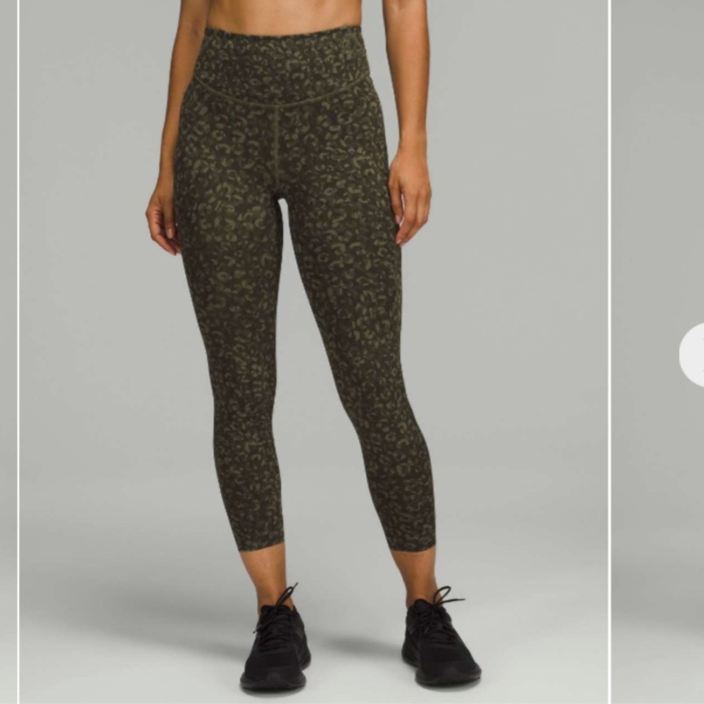 Lululemon Base Pace Hi Rise Running Green Animal Print 25” Leggings